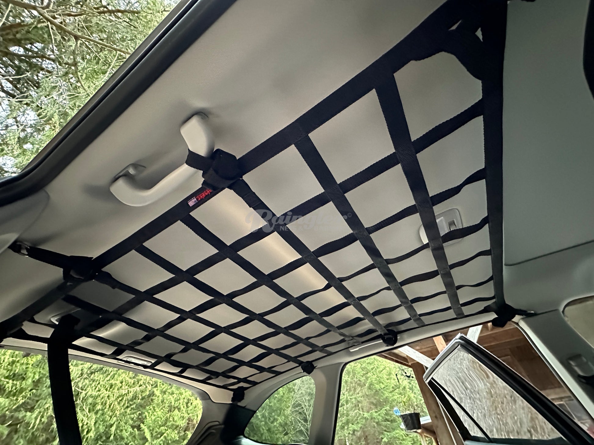 2020 - Newer Subaru Outback Full Ceiling Attic Net-Raingler